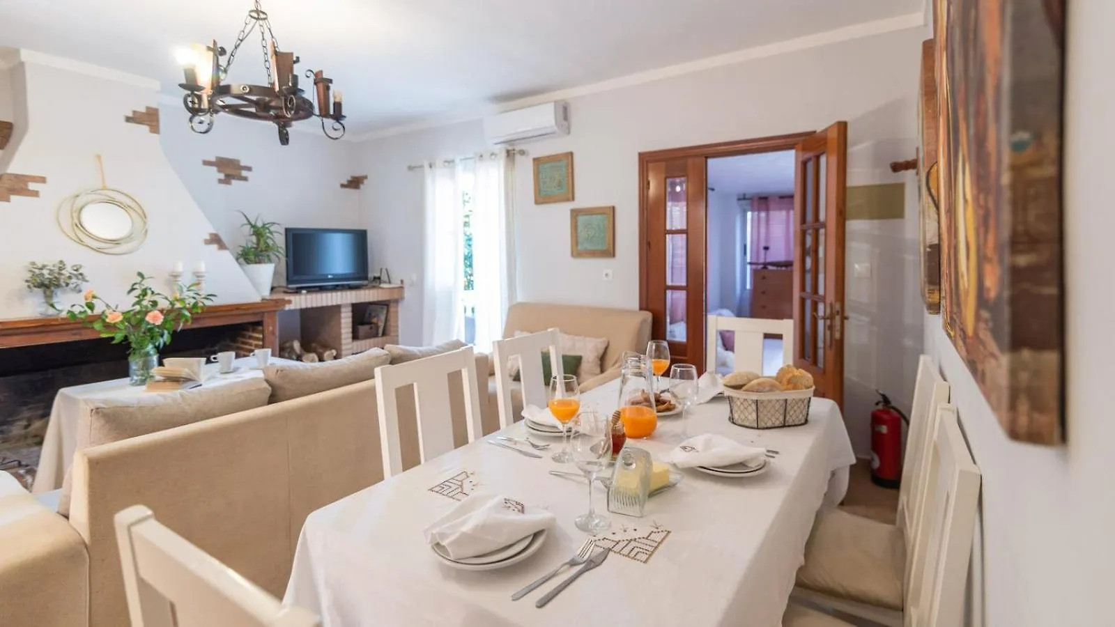 Casa Rincon De La Abuela Maria Prado Del Rey By Ruralidays Villa 0*,  Spain